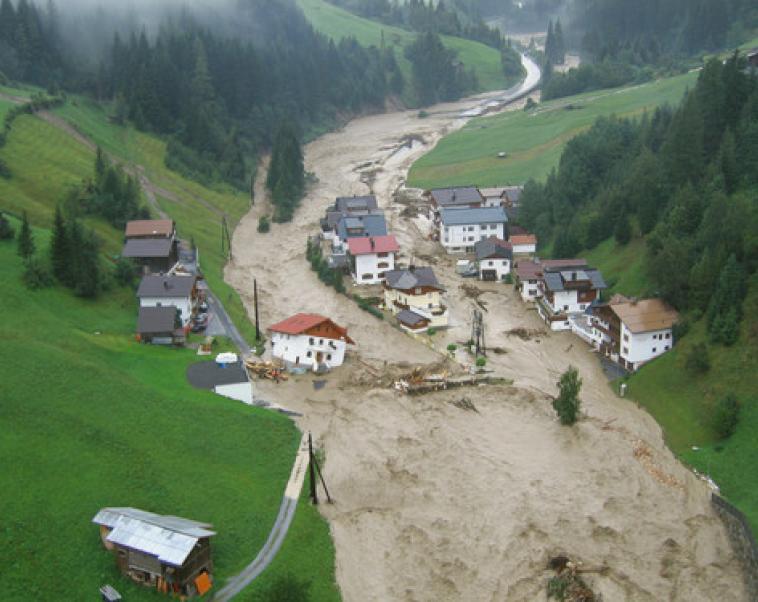 Cover image of Understanding river floods and their causes